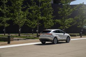 Toyota Venza Hybrid XLE 2020 года 